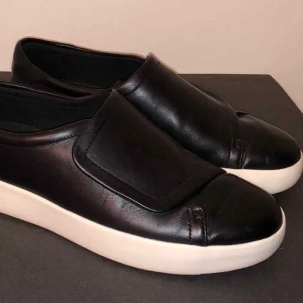 Cole Haan Grandpro black sneakers size 9.5 EUC